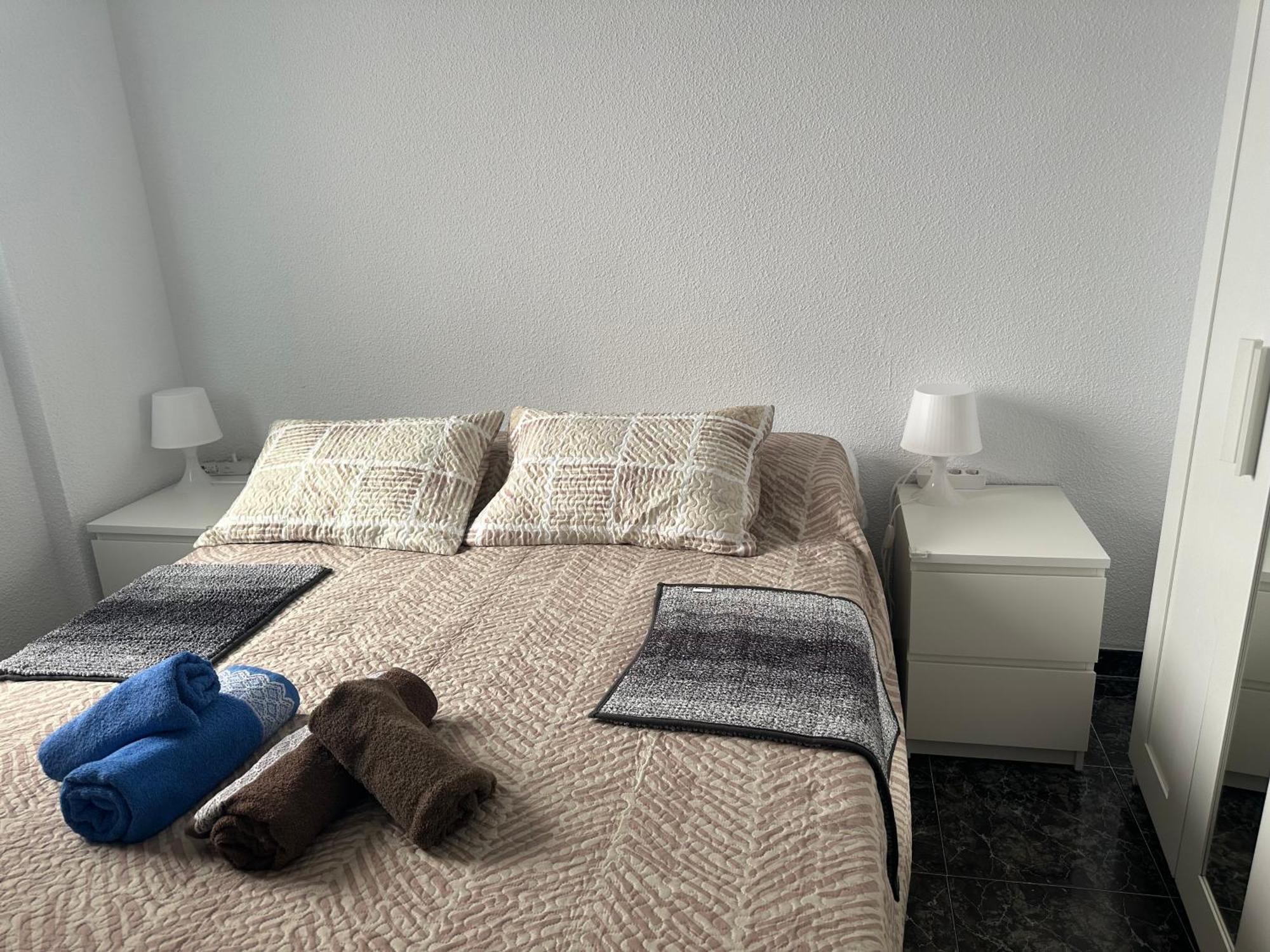 Almeria Centro Habitacion Privada En Apartamento Compartido Eksteriør bilde