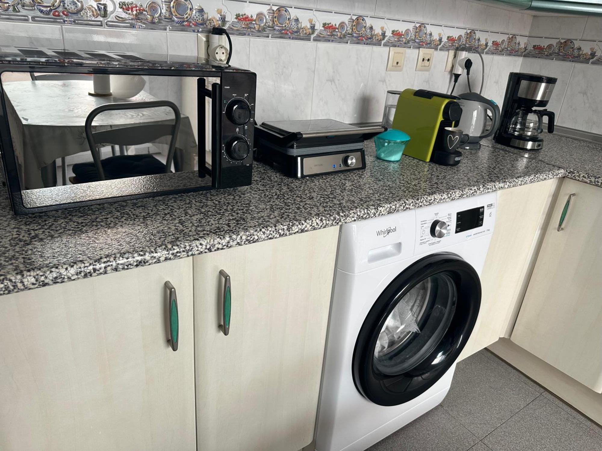 Almeria Centro Habitacion Privada En Apartamento Compartido Eksteriør bilde