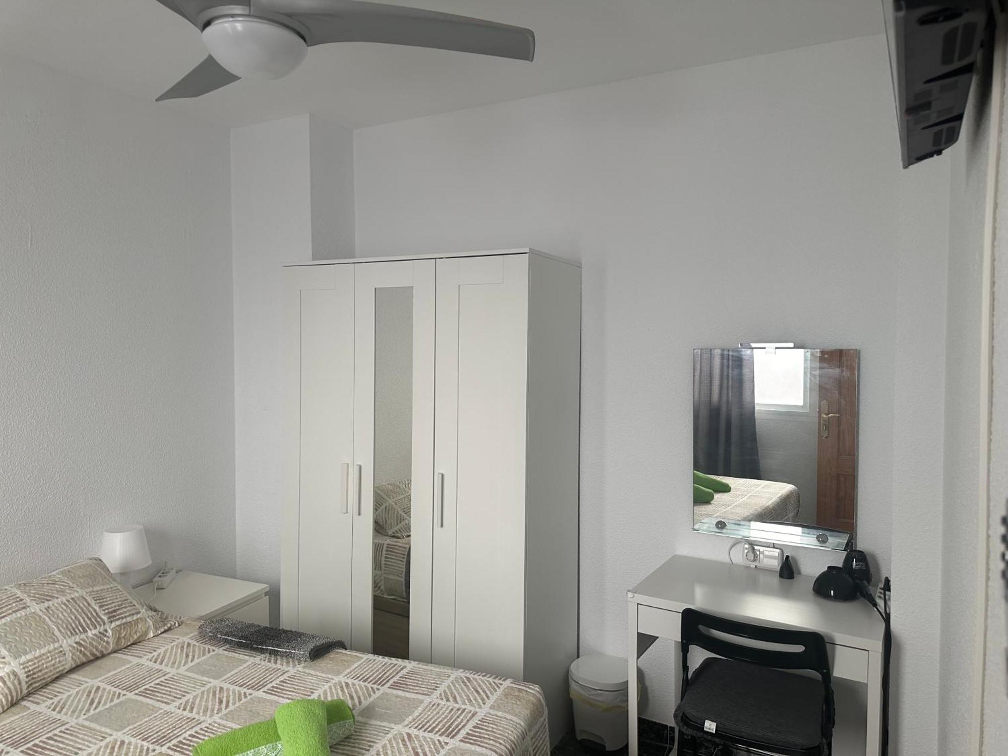 Almeria Centro Habitacion Privada En Apartamento Compartido Eksteriør bilde