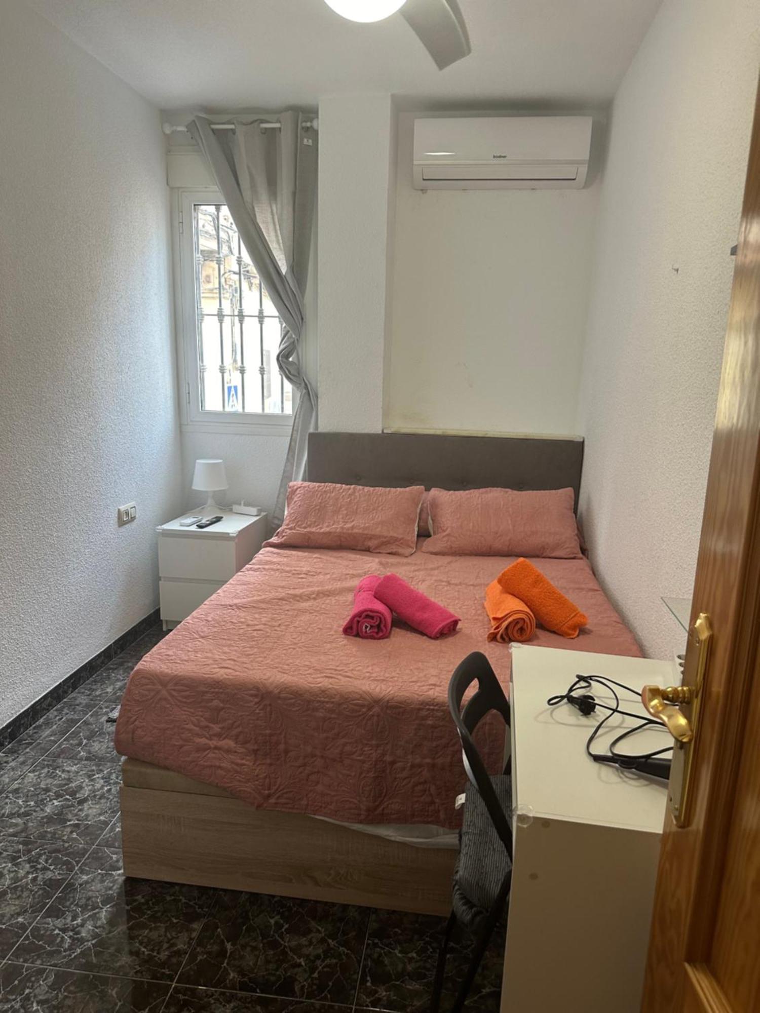 Almeria Centro Habitacion Privada En Apartamento Compartido Eksteriør bilde