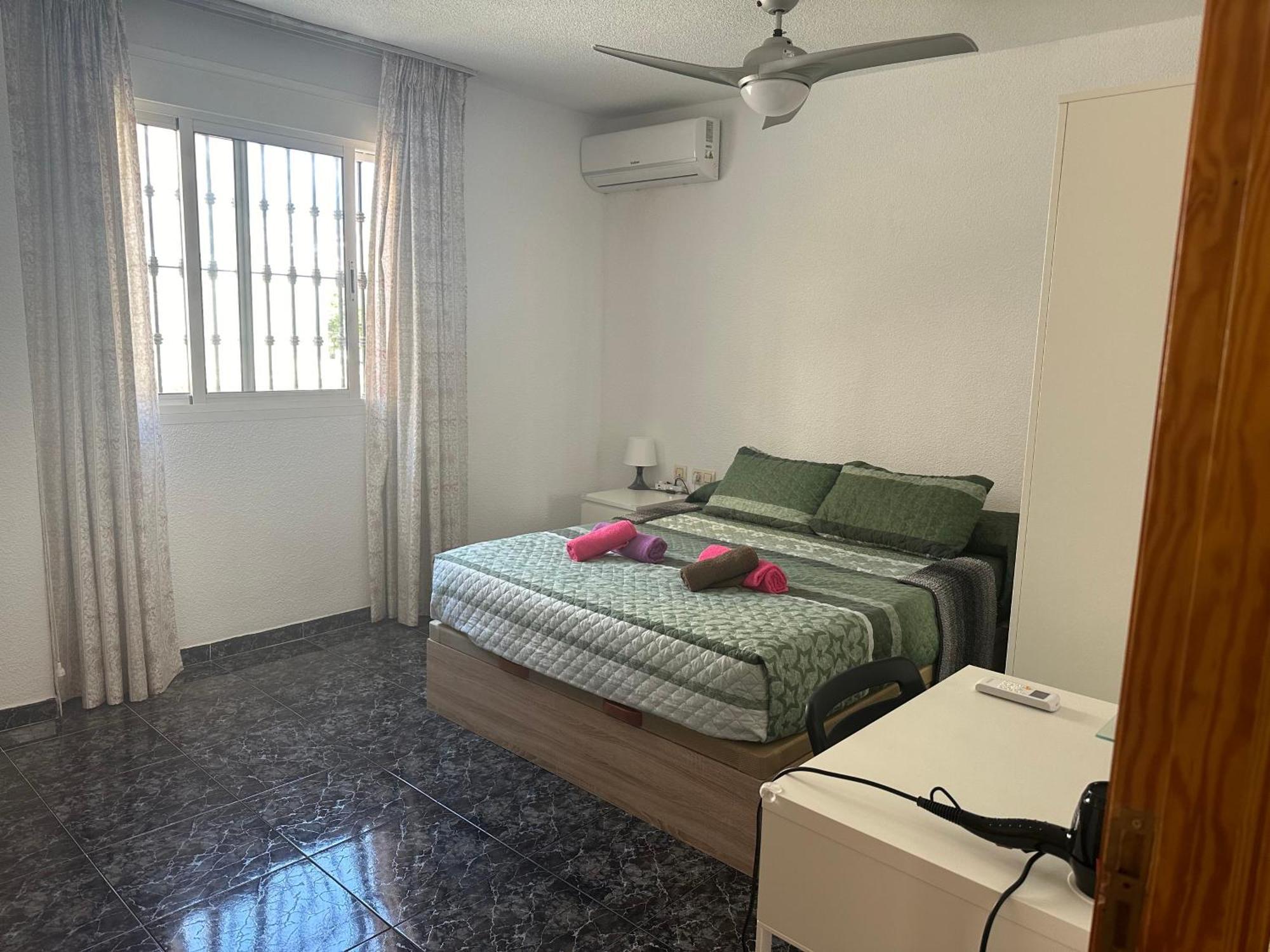 Almeria Centro Habitacion Privada En Apartamento Compartido Eksteriør bilde