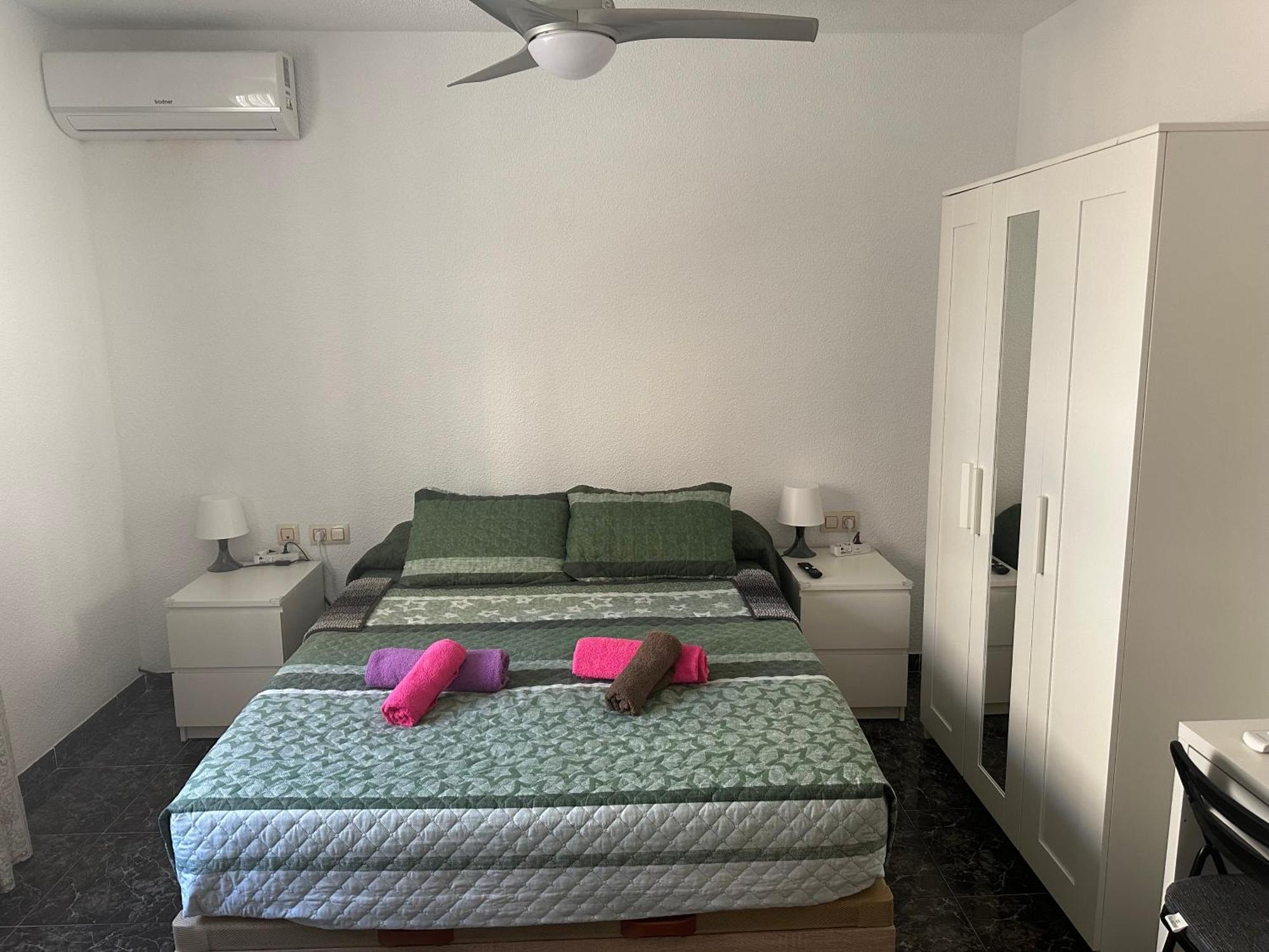 Almeria Centro Habitacion Privada En Apartamento Compartido Eksteriør bilde